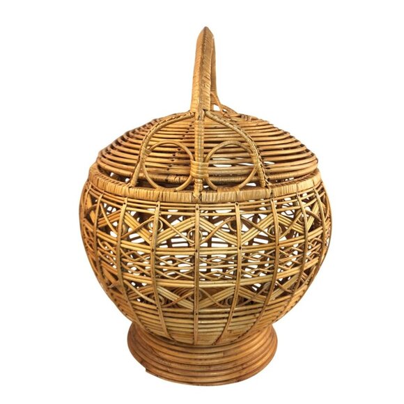 Handwoven Lidded Wicker Basket/Rattan Decorative Storage  - Boho Chic  Handcraft - Picture 3 of 15